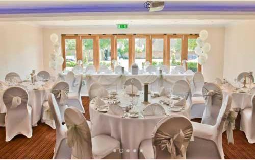 The Boleyn Hotel Staines-upon-Thames Eksteriør billede