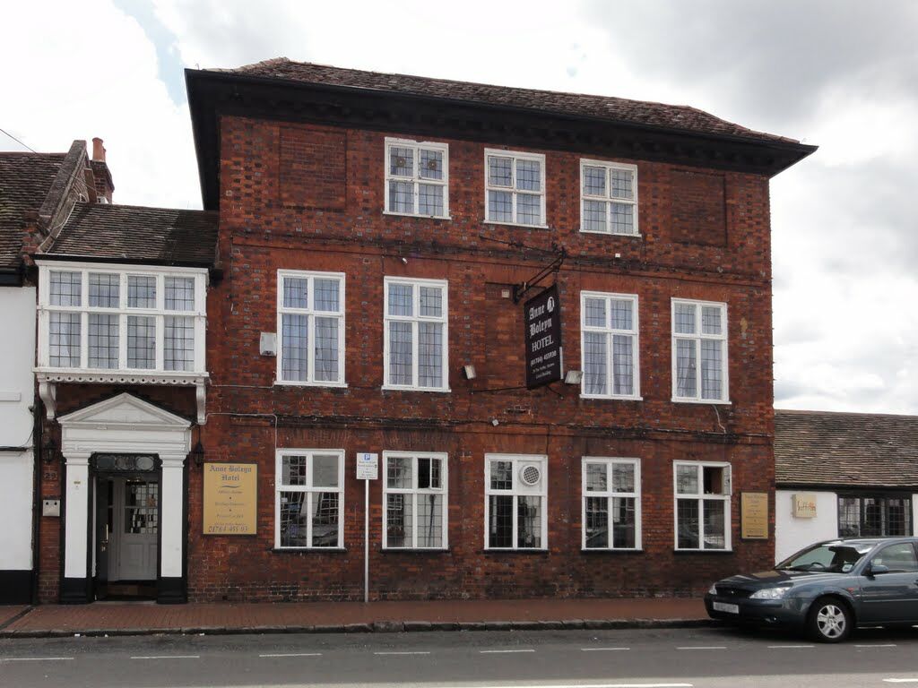 The Boleyn Hotel Staines-upon-Thames Eksteriør billede